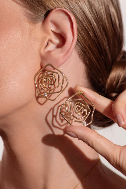 Brinco Rosa Efêmera Amarelo